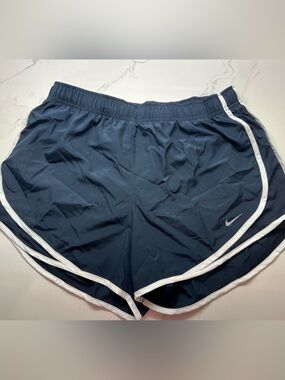 Nike Women's Tempo Running Shorts in Obsidian/White (Dark Navy Blue) NWT